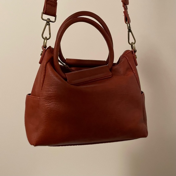 Antik Kraft Vegan Leather Crossbody Bag from Anthropologie in Rust Colour - Picture 3 of 9